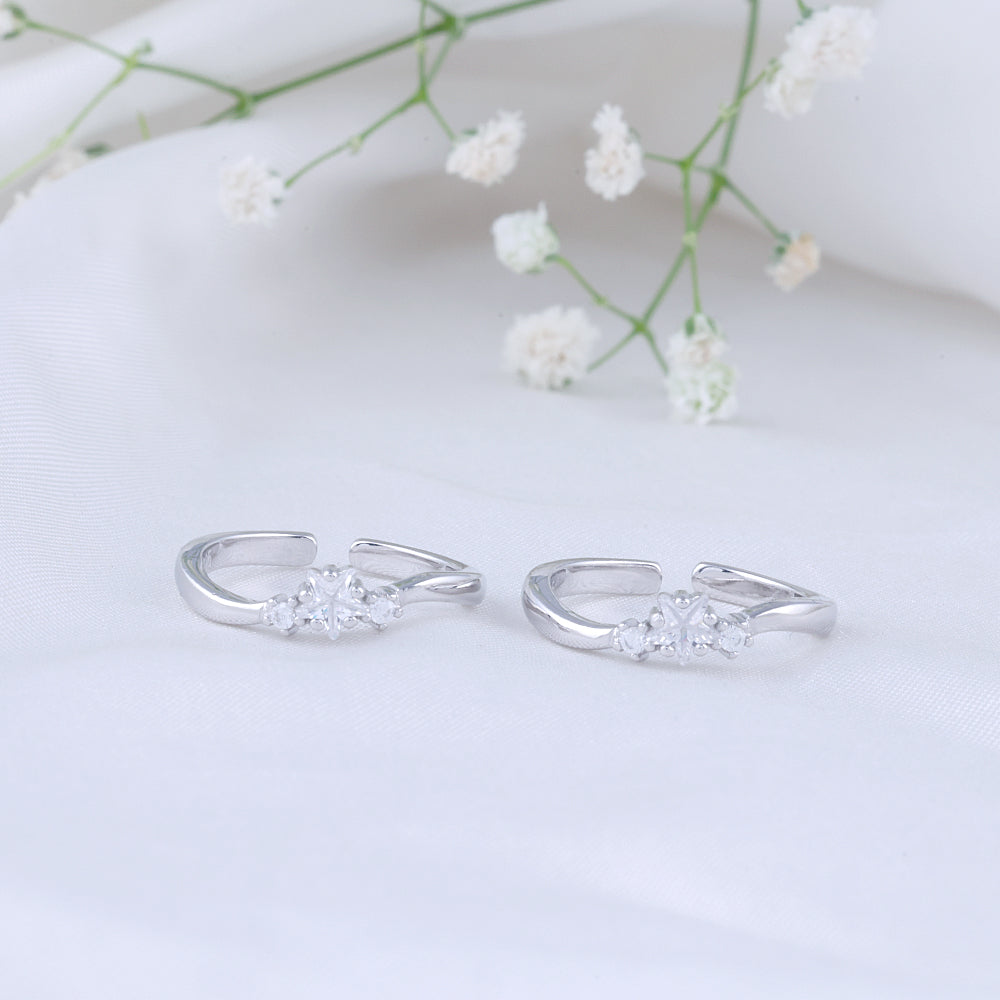 CZ Stone Toe Ring in 92.5 Silver | Smooth Finish Pair
