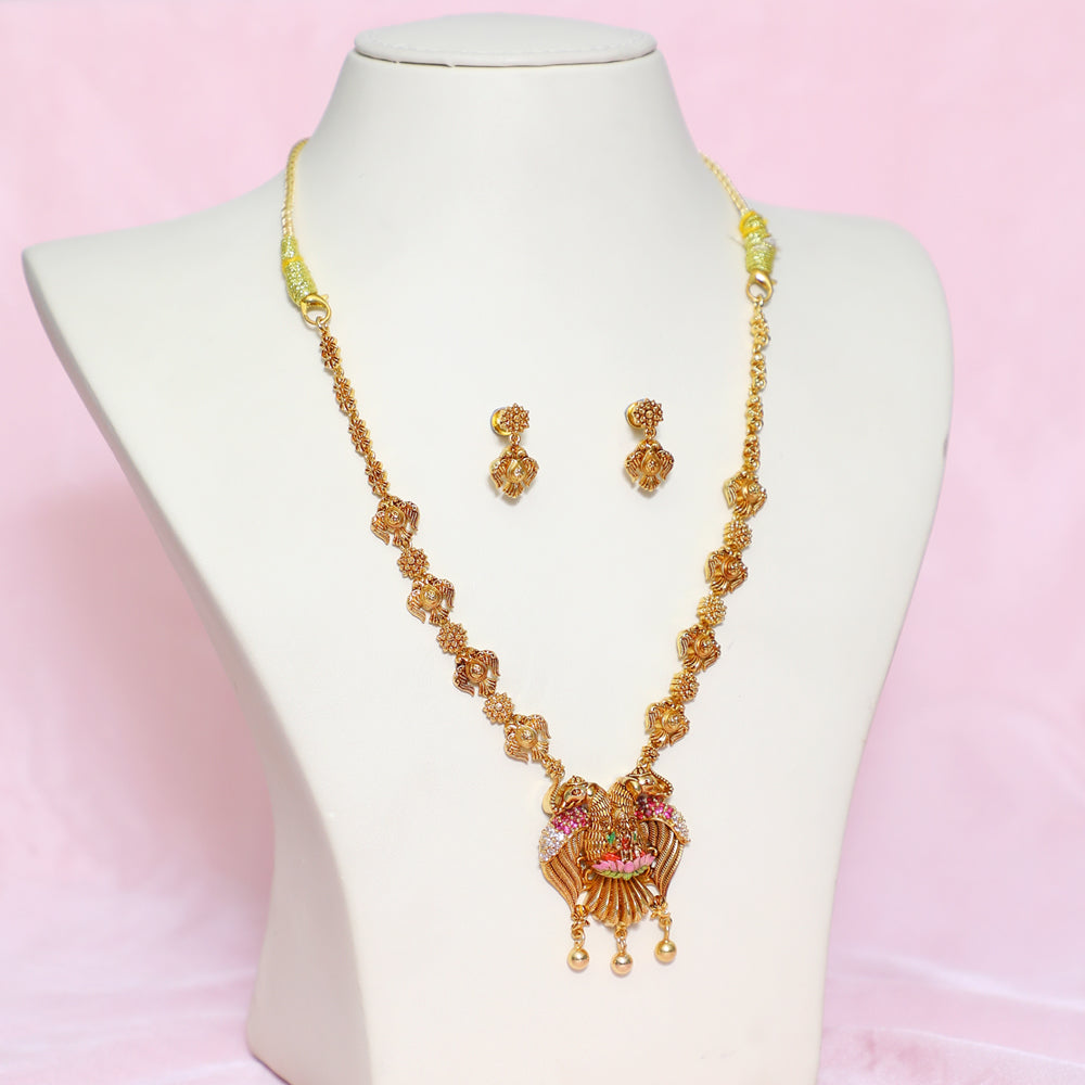 Elegant Gold Plated Paper Casting Necklace Collection
