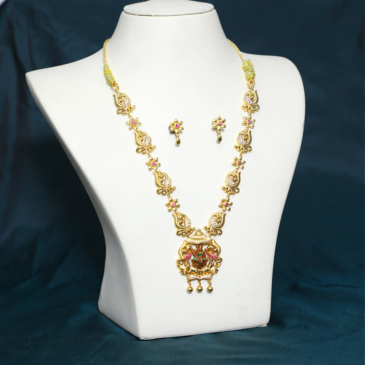 Gold Plated Paper Casting CZ Stone Necklace for Saree Styling