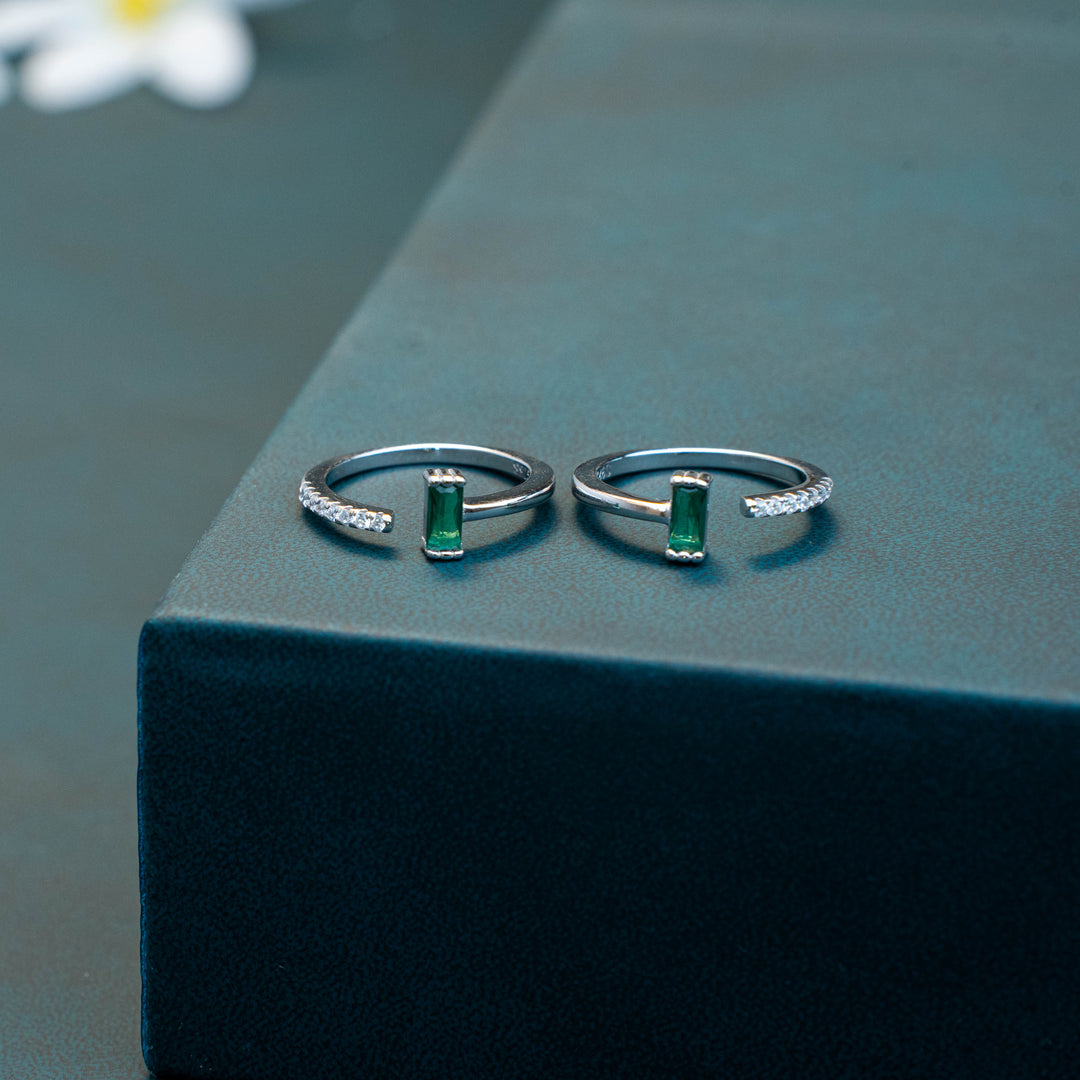 Handcrafted CZ Stone Silver Toe Ring
