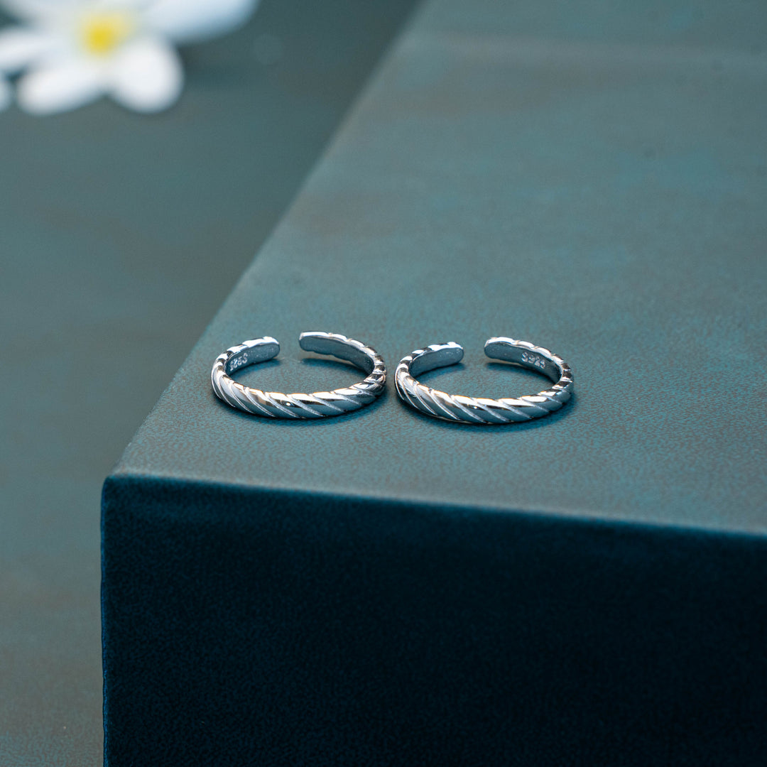 Lightweight CZ Stone Silver Toe Ring
