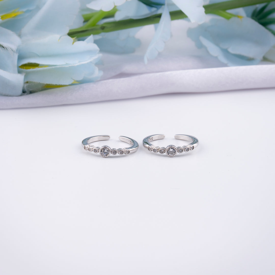 Modern Silver CZ Toe Ring | Chaneira Jewels