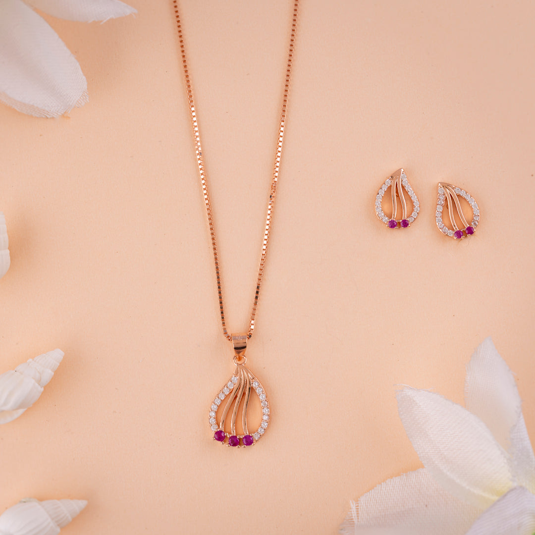 Rose Gold Chain Pendant Set for Daily Wear
