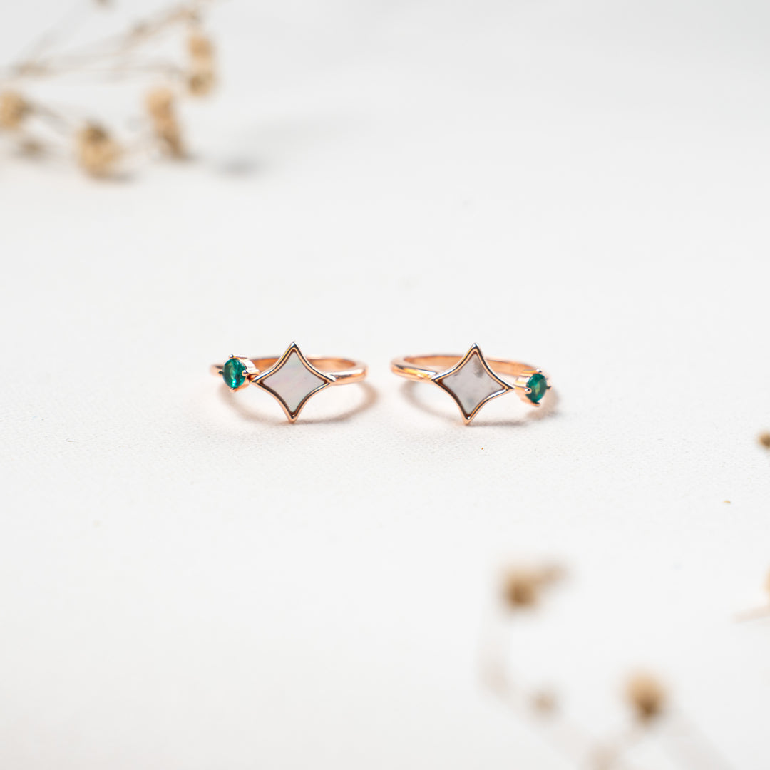 Traditional Elegant CZ and MOP Rose Gold Toe Ring Design