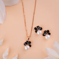 Trendy Enamel Italian Rose Gold Chain Pendant Set | Office Wear